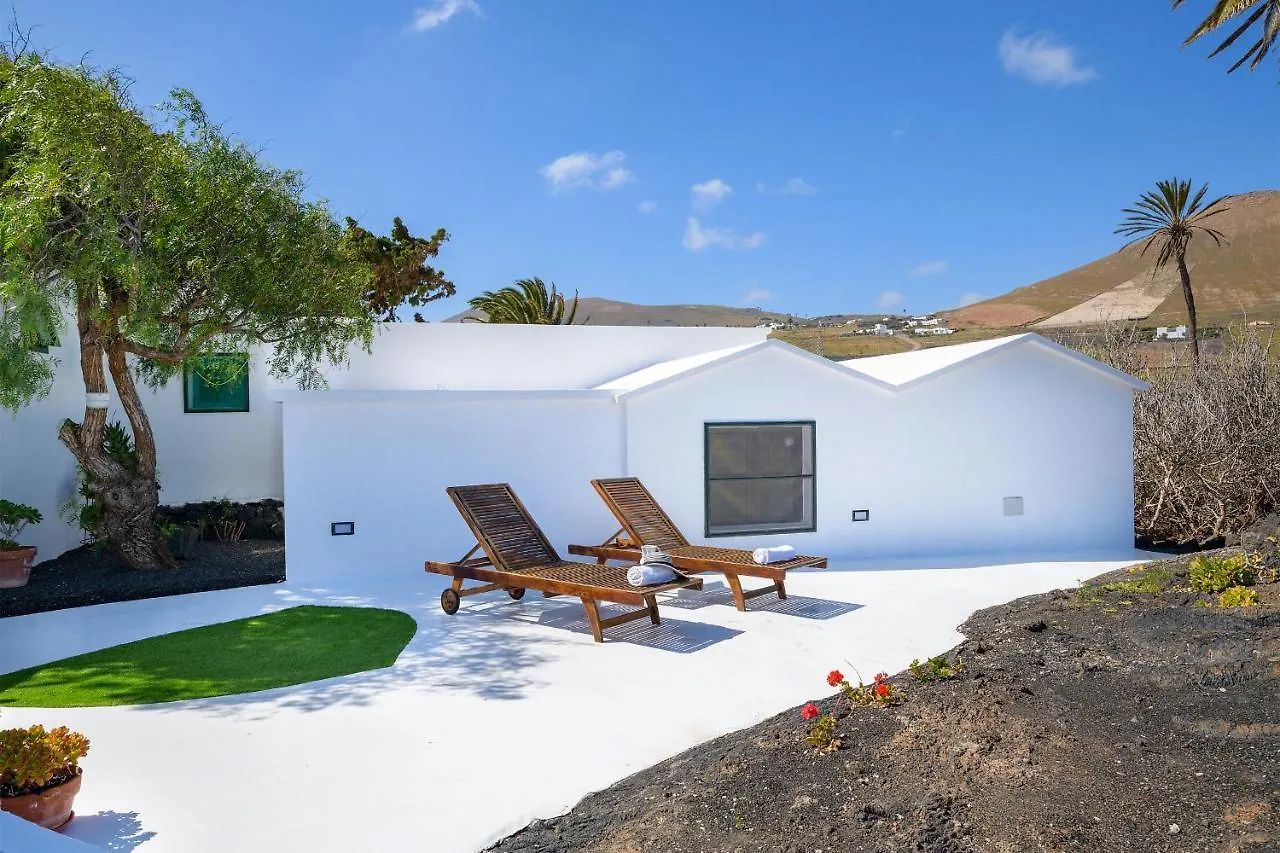 Estudio Tegoyo Macher Apartment